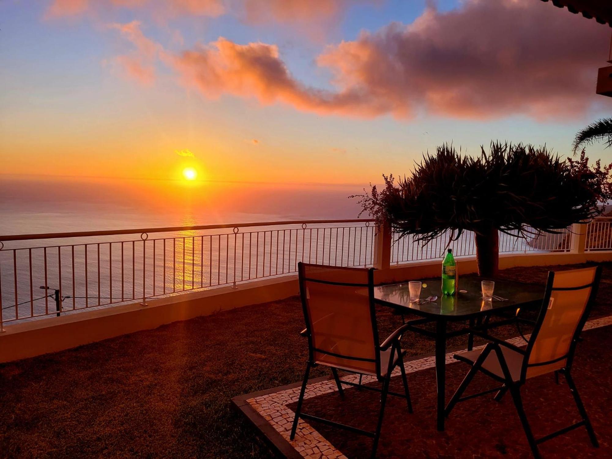 The Best Sea View In Madeira - Casa Farol Fajã da Ovelha Buitenkant foto